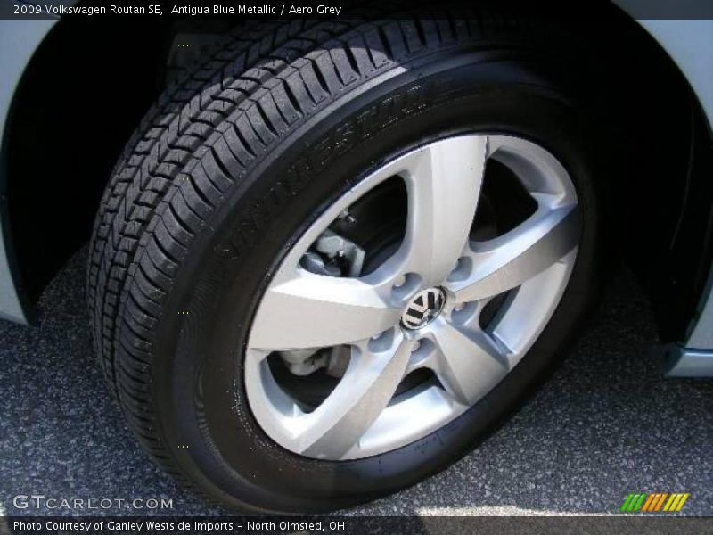 Antigua Blue Metallic / Aero Grey 2009 Volkswagen Routan SE