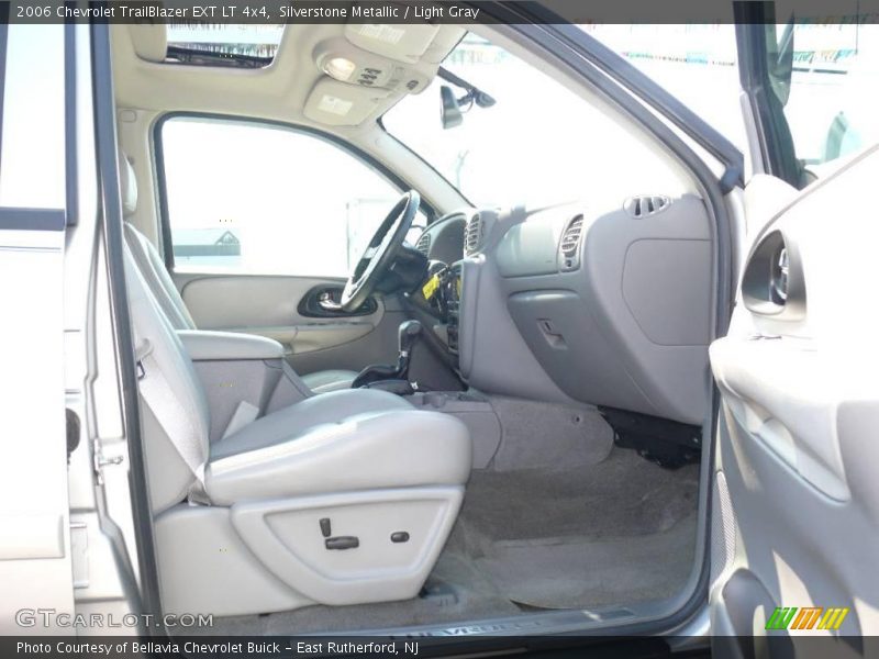 Silverstone Metallic / Light Gray 2006 Chevrolet TrailBlazer EXT LT 4x4
