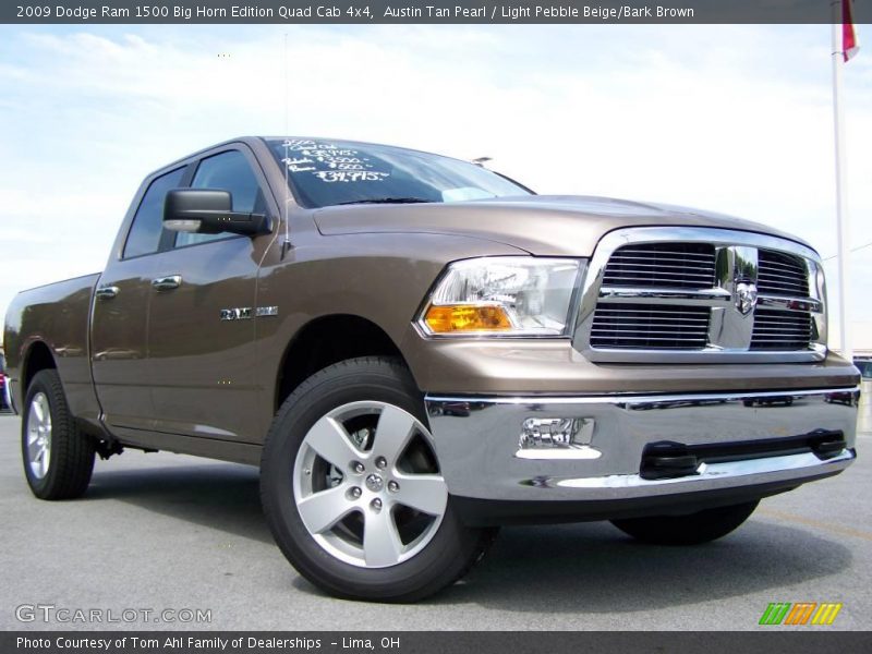 Austin Tan Pearl / Light Pebble Beige/Bark Brown 2009 Dodge Ram 1500 Big Horn Edition Quad Cab 4x4
