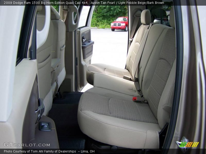 Austin Tan Pearl / Light Pebble Beige/Bark Brown 2009 Dodge Ram 1500 Big Horn Edition Quad Cab 4x4