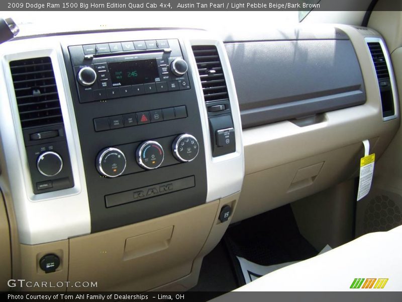 Austin Tan Pearl / Light Pebble Beige/Bark Brown 2009 Dodge Ram 1500 Big Horn Edition Quad Cab 4x4