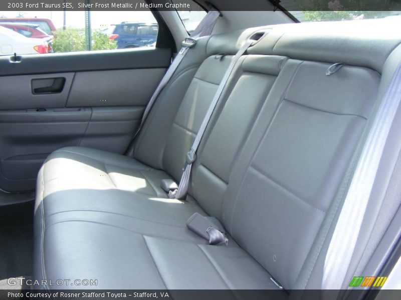 Silver Frost Metallic / Medium Graphite 2003 Ford Taurus SES