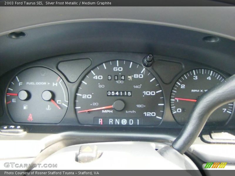 Silver Frost Metallic / Medium Graphite 2003 Ford Taurus SES