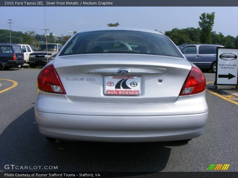 Silver Frost Metallic / Medium Graphite 2003 Ford Taurus SES