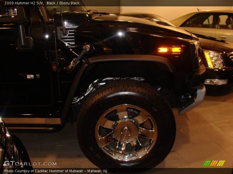 Black / Ebony Black 2009 Hummer H2 SUV
