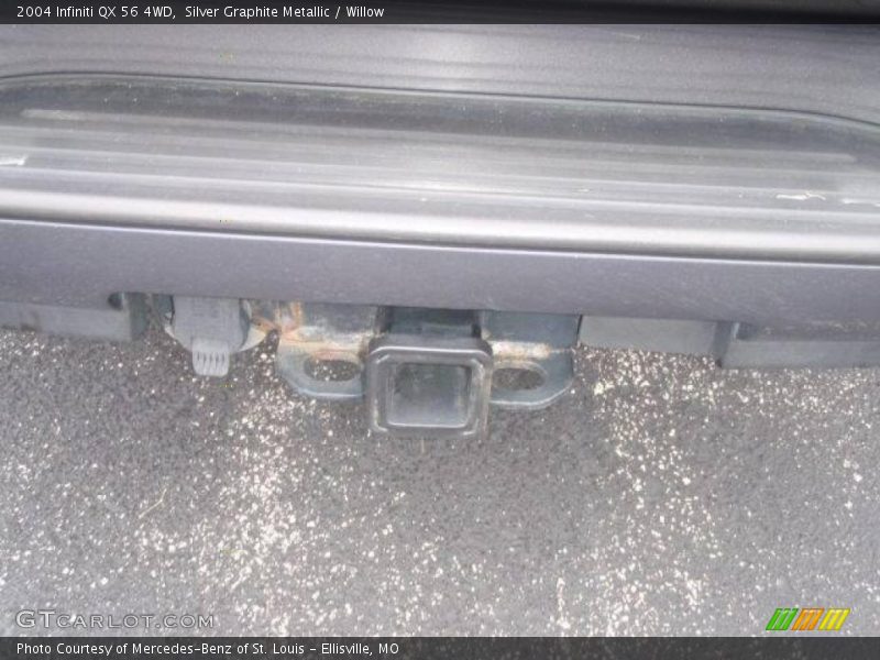 Silver Graphite Metallic / Willow 2004 Infiniti QX 56 4WD