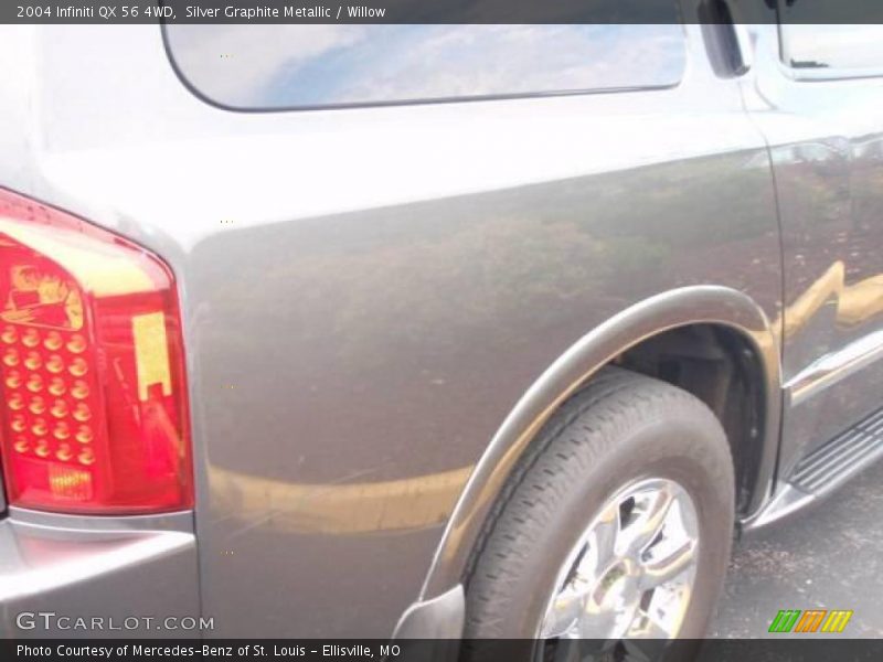 Silver Graphite Metallic / Willow 2004 Infiniti QX 56 4WD