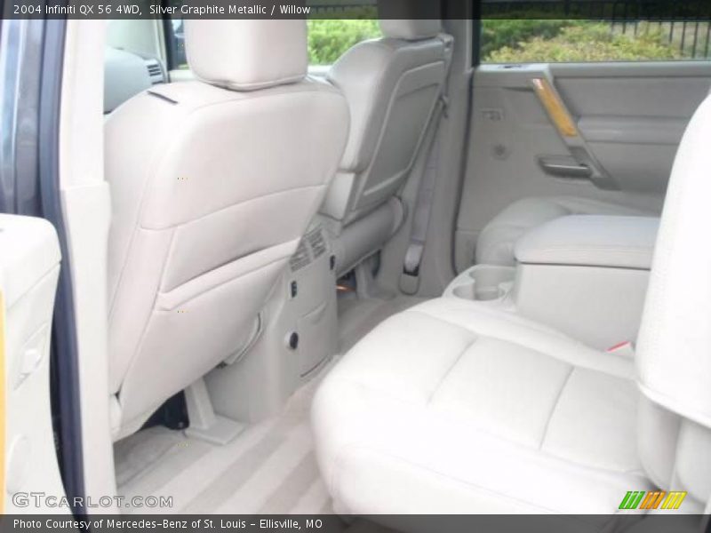 Silver Graphite Metallic / Willow 2004 Infiniti QX 56 4WD