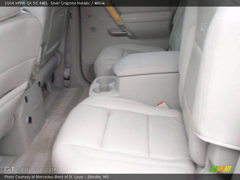 Silver Graphite Metallic / Willow 2004 Infiniti QX 56 4WD