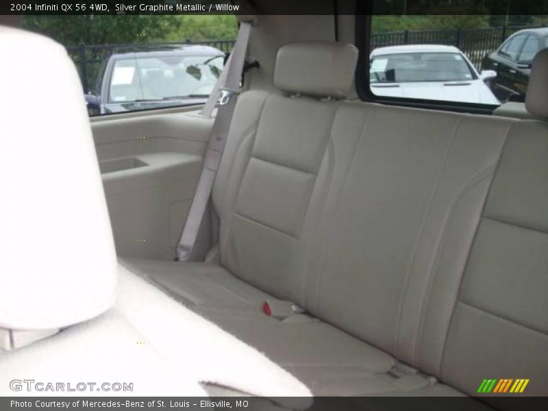 Silver Graphite Metallic / Willow 2004 Infiniti QX 56 4WD