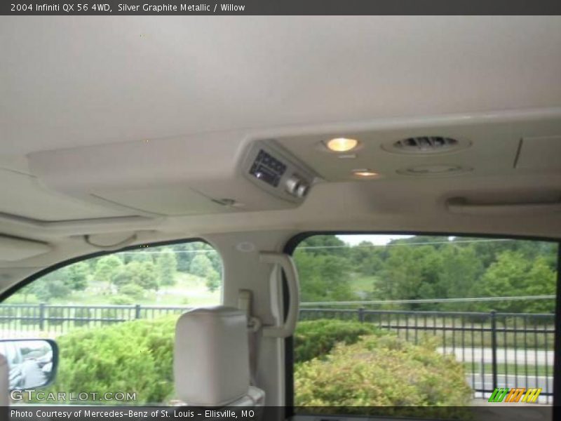 Silver Graphite Metallic / Willow 2004 Infiniti QX 56 4WD