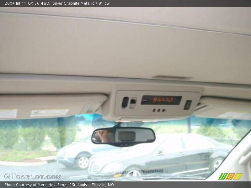 Silver Graphite Metallic / Willow 2004 Infiniti QX 56 4WD
