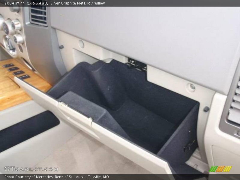 Silver Graphite Metallic / Willow 2004 Infiniti QX 56 4WD
