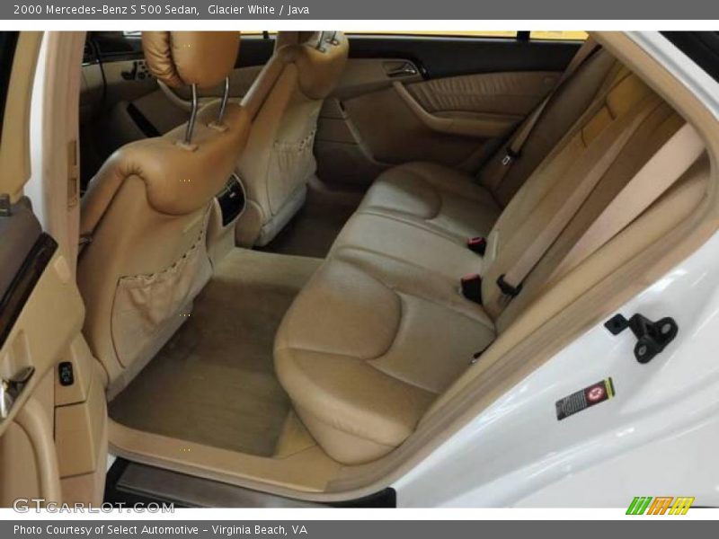 Glacier White / Java 2000 Mercedes-Benz S 500 Sedan