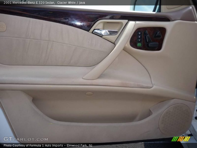 Glacier White / Java 2001 Mercedes-Benz E 320 Sedan