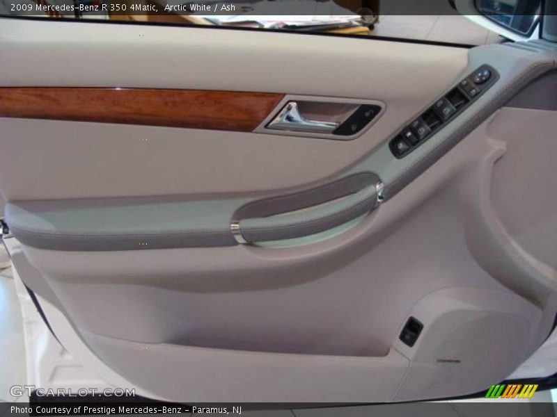Arctic White / Ash 2009 Mercedes-Benz R 350 4Matic