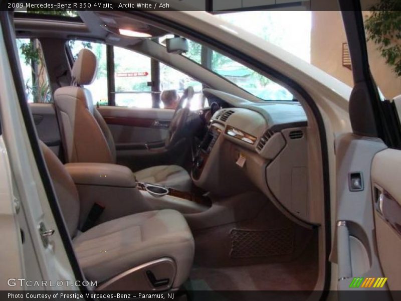 Arctic White / Ash 2009 Mercedes-Benz R 350 4Matic