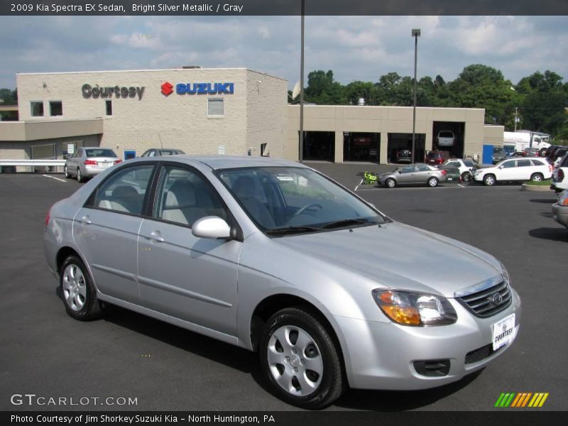 Bright Silver Metallic / Gray 2009 Kia Spectra EX Sedan