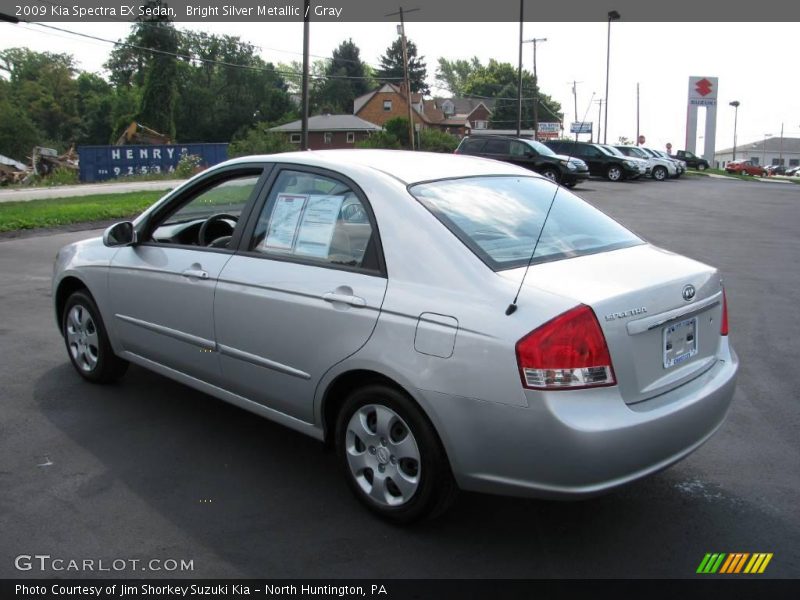 Bright Silver Metallic / Gray 2009 Kia Spectra EX Sedan