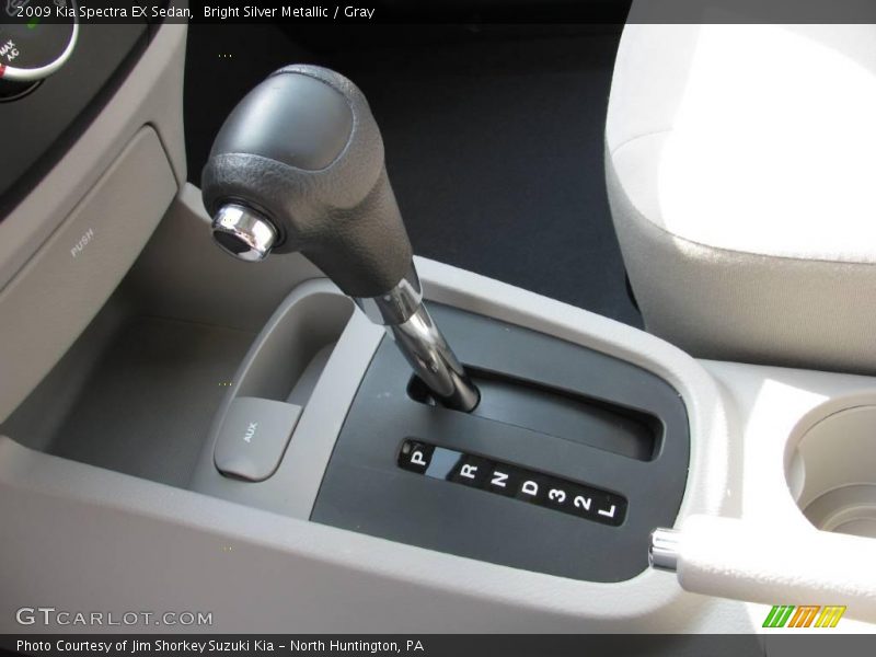 Bright Silver Metallic / Gray 2009 Kia Spectra EX Sedan