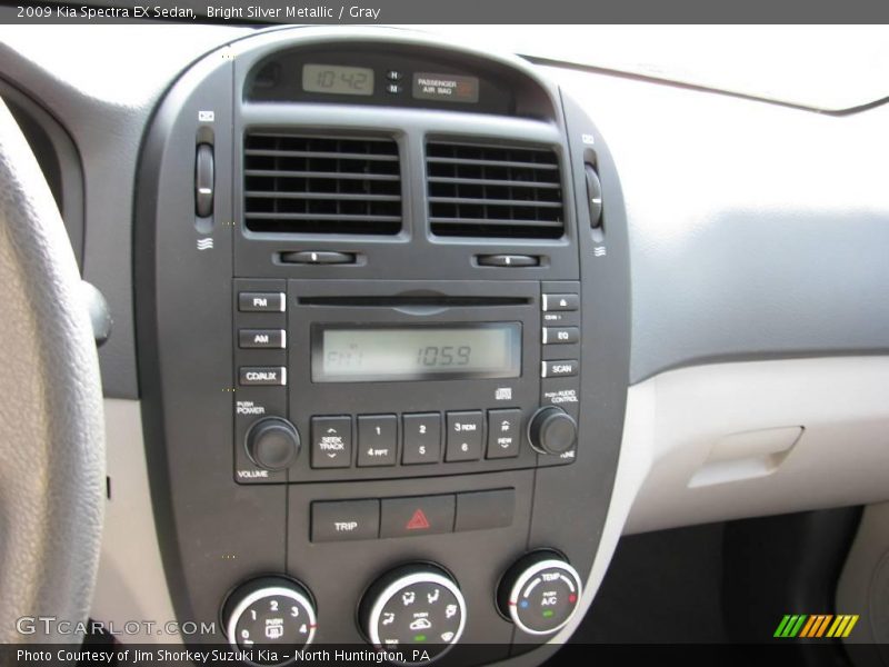 Bright Silver Metallic / Gray 2009 Kia Spectra EX Sedan