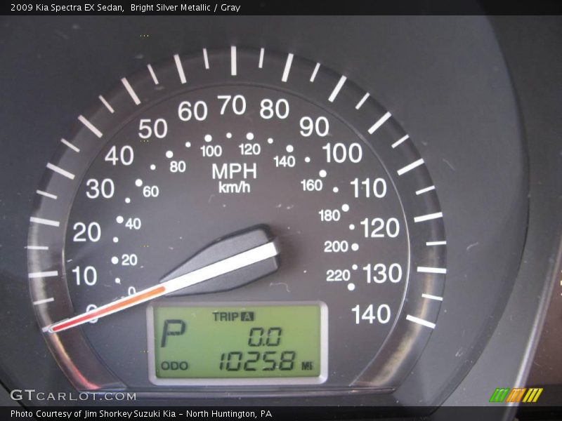 Bright Silver Metallic / Gray 2009 Kia Spectra EX Sedan