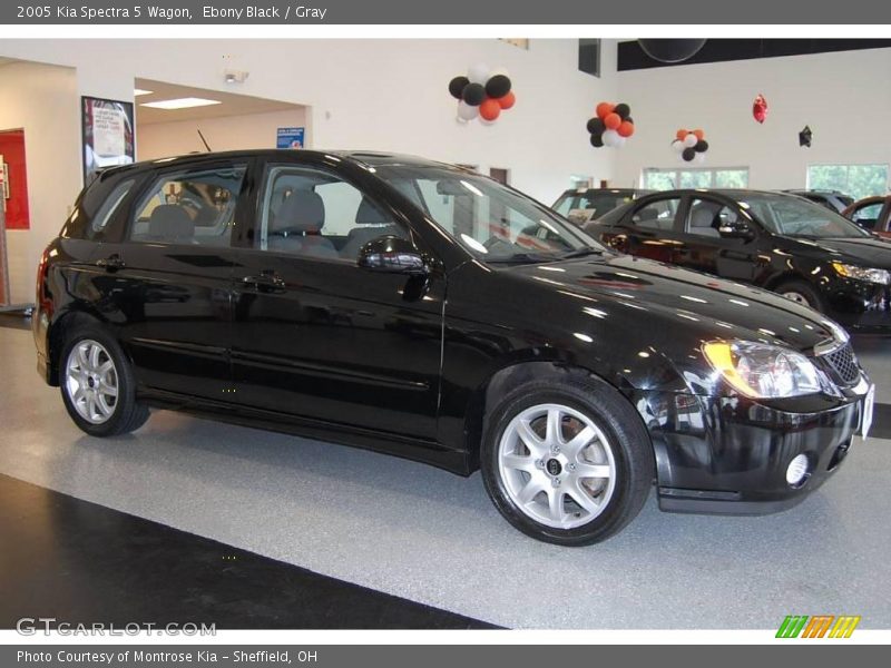 Ebony Black / Gray 2005 Kia Spectra 5 Wagon