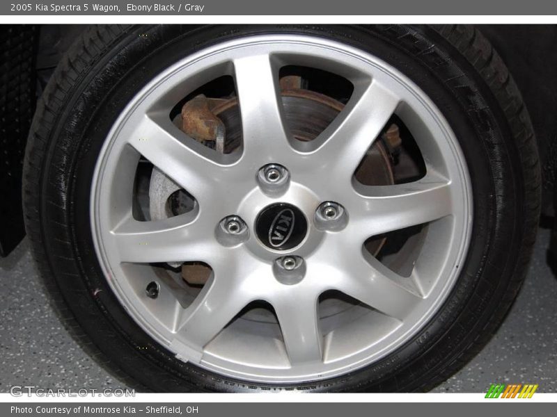 Ebony Black / Gray 2005 Kia Spectra 5 Wagon