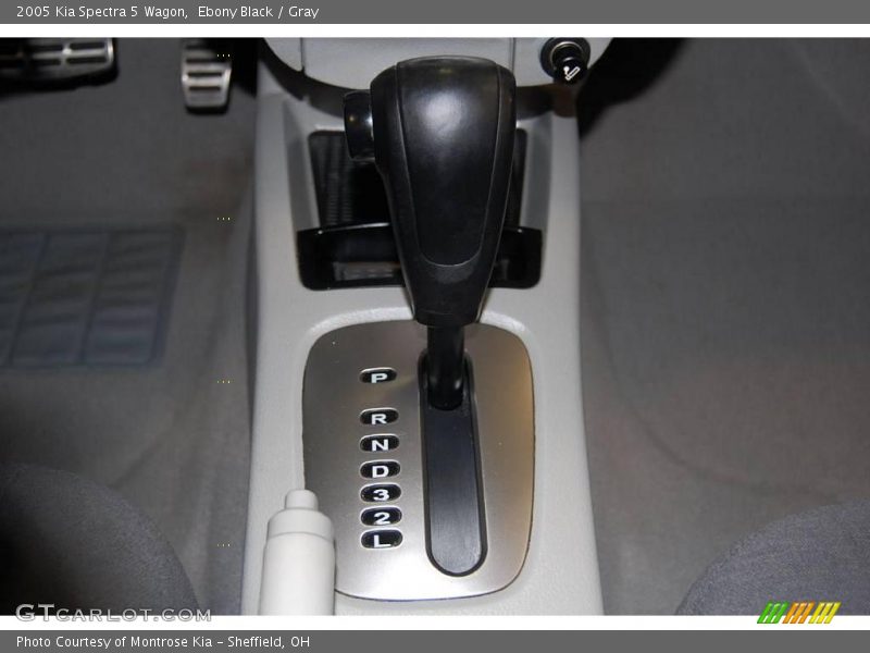 Ebony Black / Gray 2005 Kia Spectra 5 Wagon
