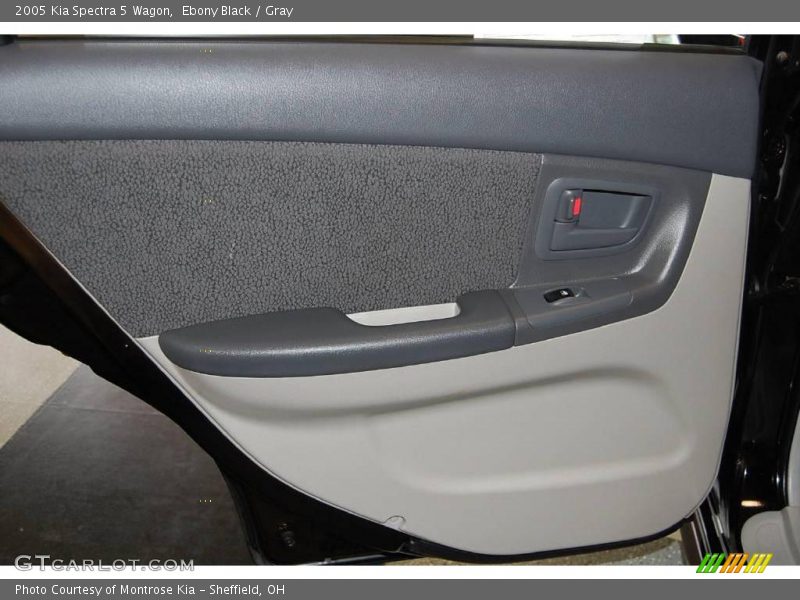 Ebony Black / Gray 2005 Kia Spectra 5 Wagon