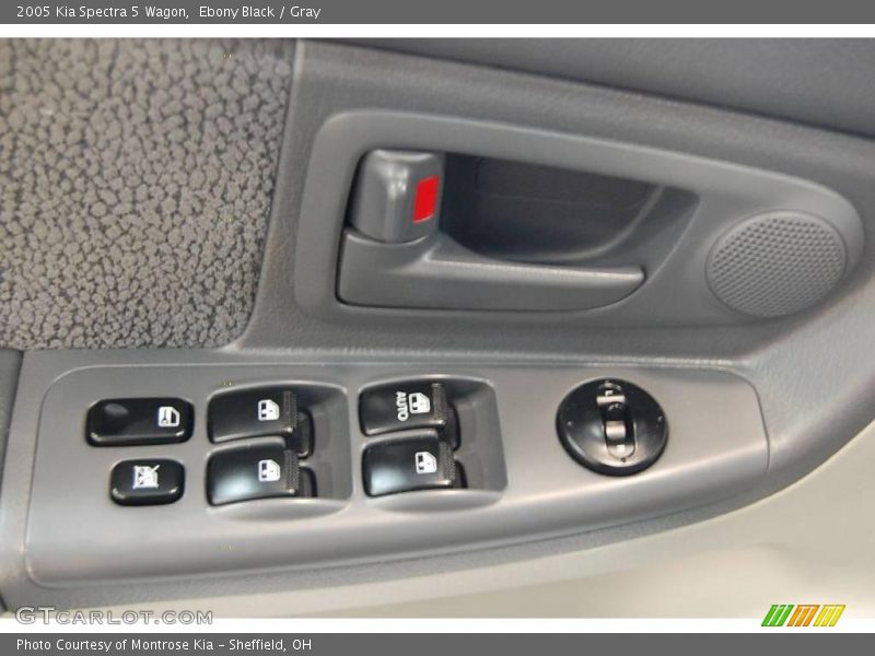 Ebony Black / Gray 2005 Kia Spectra 5 Wagon