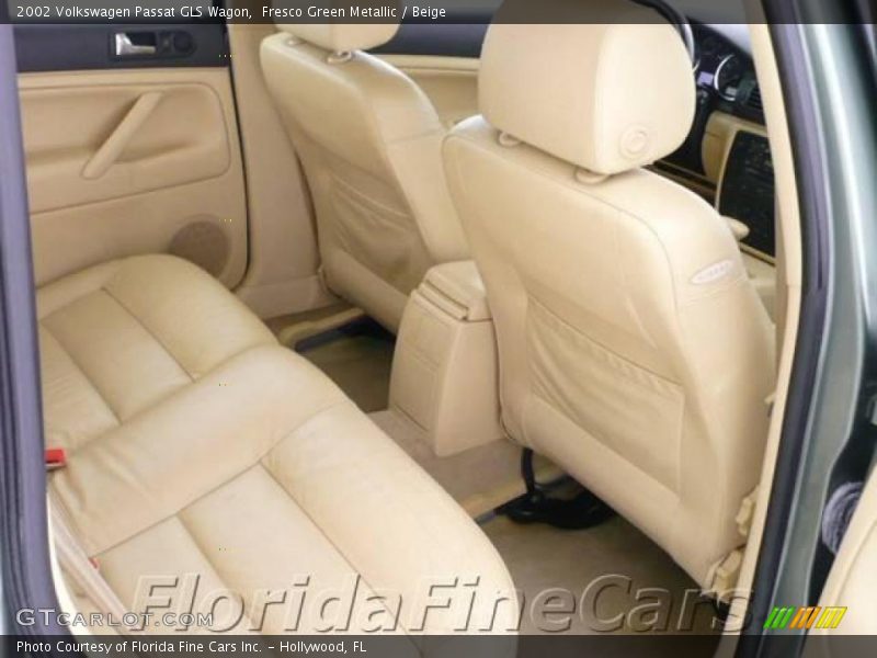 Fresco Green Metallic / Beige 2002 Volkswagen Passat GLS Wagon