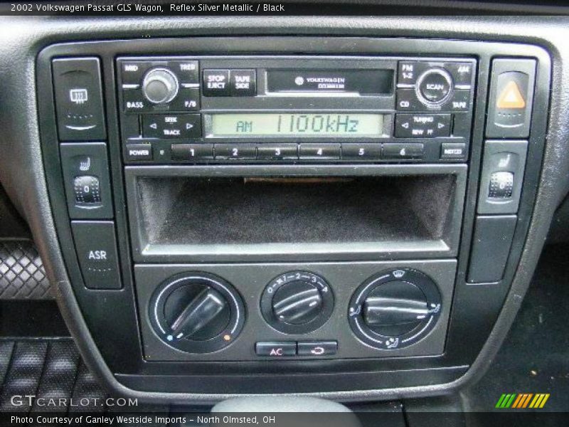 Reflex Silver Metallic / Black 2002 Volkswagen Passat GLS Wagon