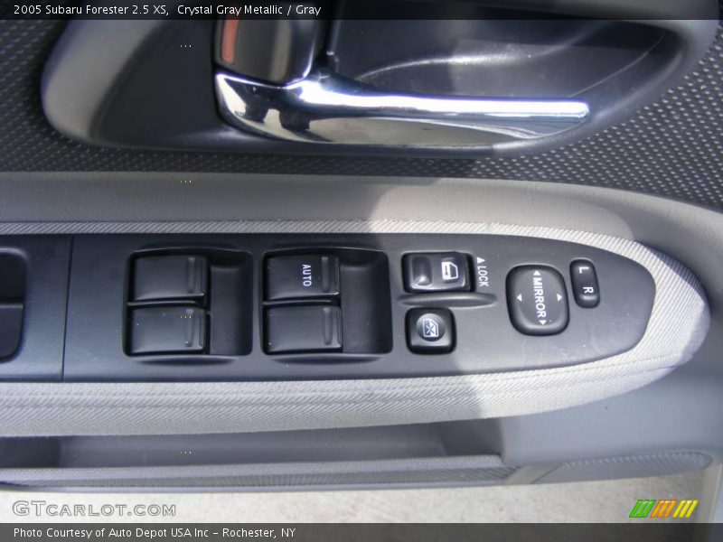 Crystal Gray Metallic / Gray 2005 Subaru Forester 2.5 XS
