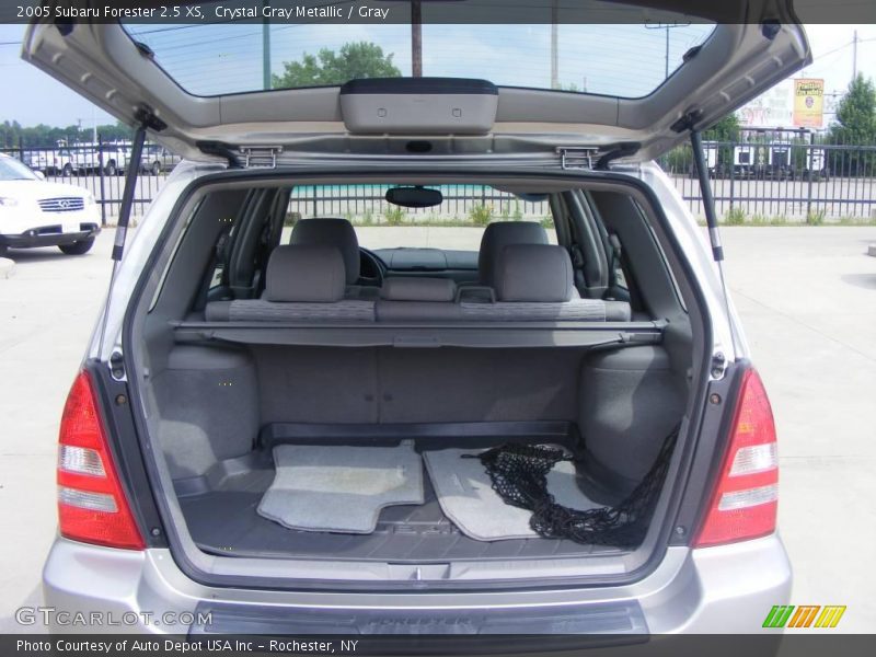 Crystal Gray Metallic / Gray 2005 Subaru Forester 2.5 XS