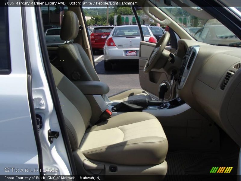 Oxford White / Pebble/Light Parchment 2006 Mercury Mariner Luxury 4WD
