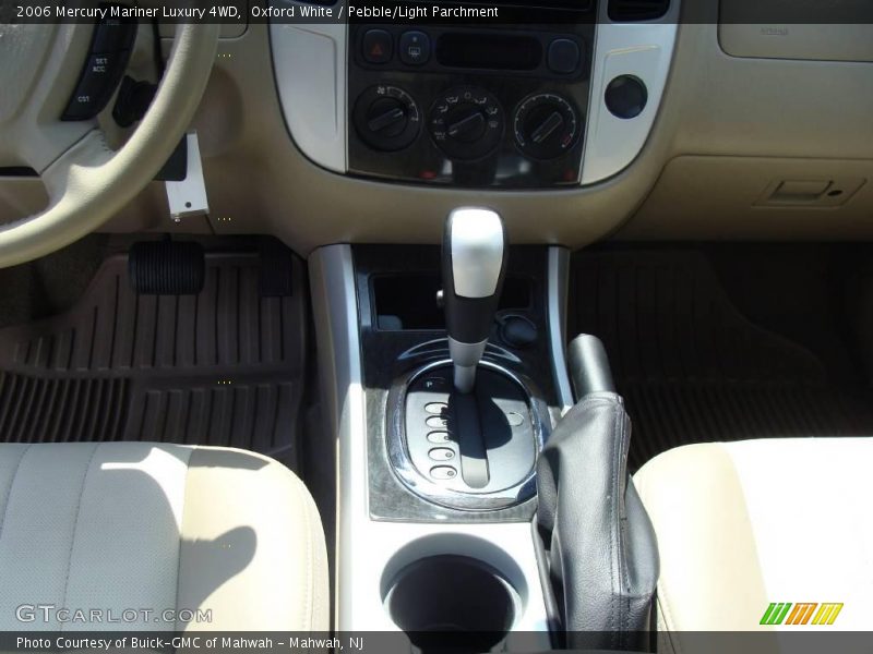 Oxford White / Pebble/Light Parchment 2006 Mercury Mariner Luxury 4WD