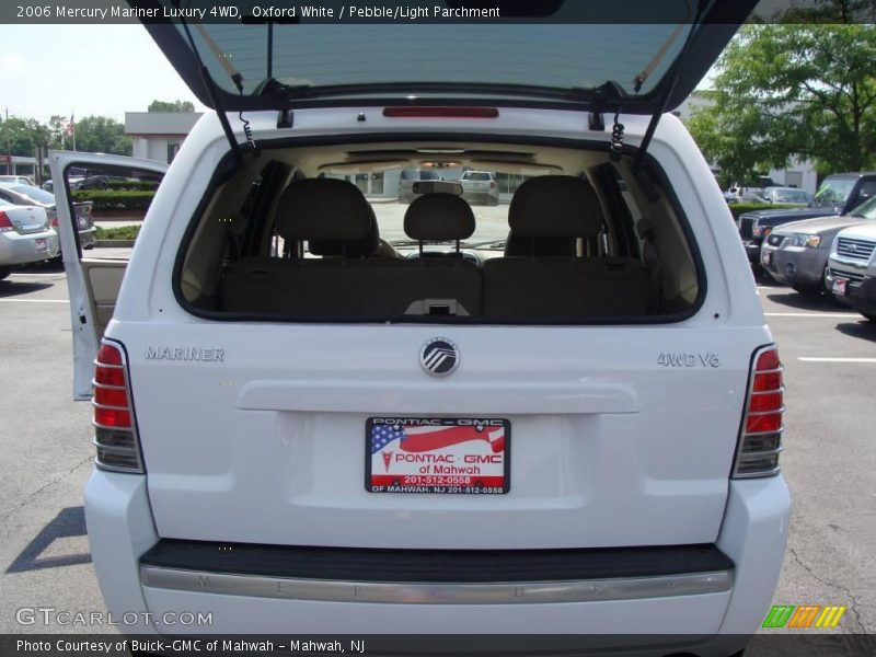 Oxford White / Pebble/Light Parchment 2006 Mercury Mariner Luxury 4WD