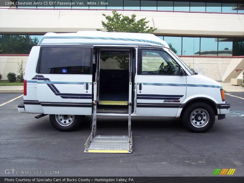 White / Blue 1994 Chevrolet Astro CS EXT Passenger Van