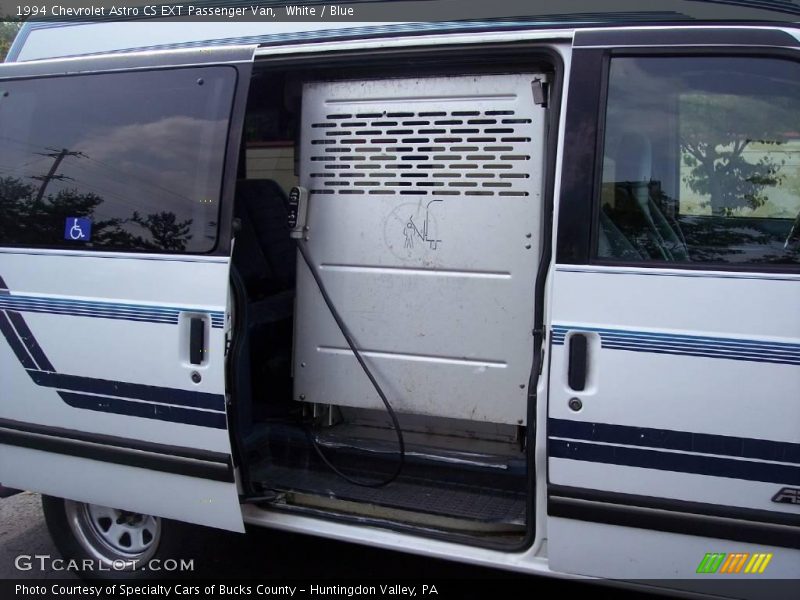 White / Blue 1994 Chevrolet Astro CS EXT Passenger Van