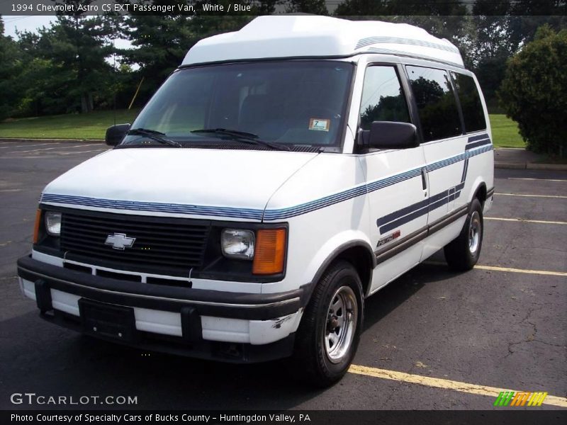 White / Blue 1994 Chevrolet Astro CS EXT Passenger Van