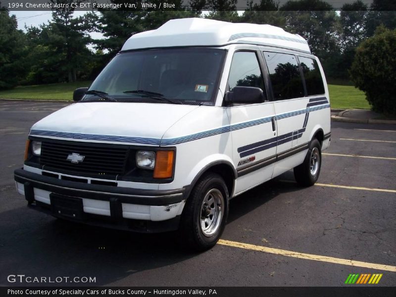 White / Blue 1994 Chevrolet Astro CS EXT Passenger Van