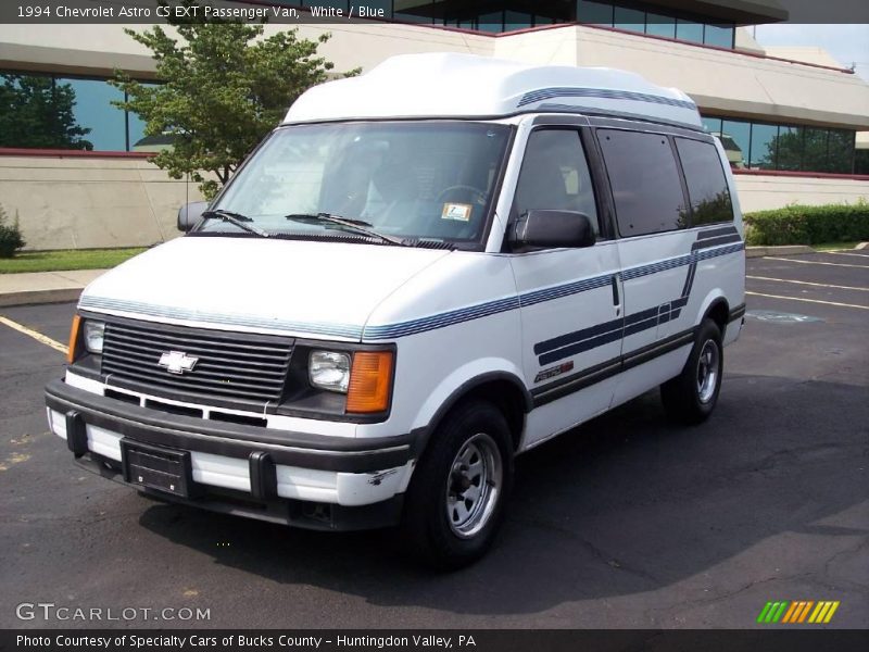 White / Blue 1994 Chevrolet Astro CS EXT Passenger Van