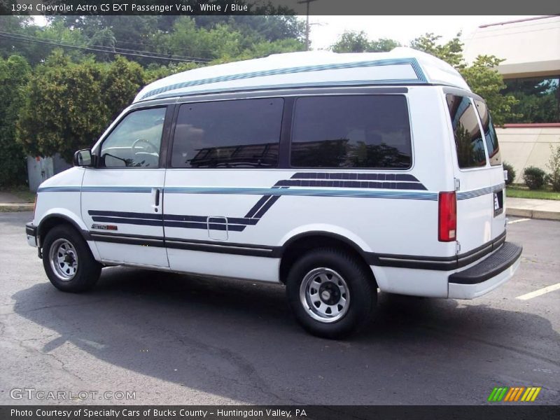White / Blue 1994 Chevrolet Astro CS EXT Passenger Van