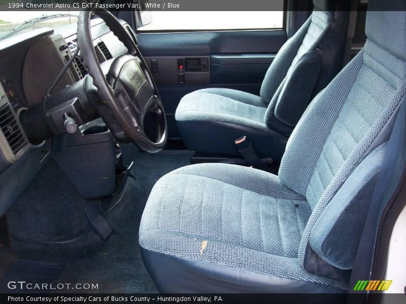 White / Blue 1994 Chevrolet Astro CS EXT Passenger Van