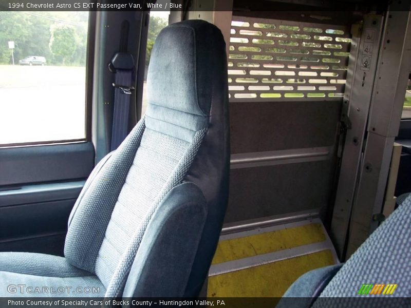 White / Blue 1994 Chevrolet Astro CS EXT Passenger Van