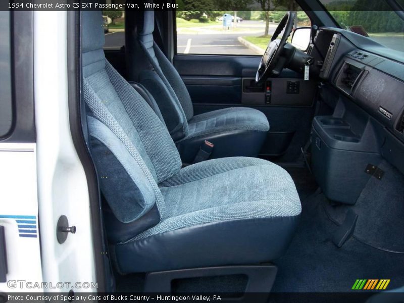 White / Blue 1994 Chevrolet Astro CS EXT Passenger Van