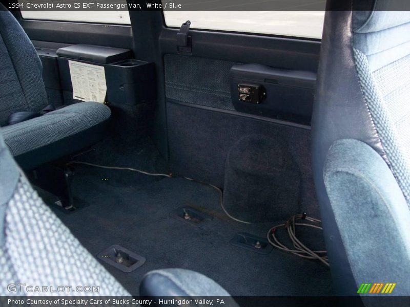 White / Blue 1994 Chevrolet Astro CS EXT Passenger Van