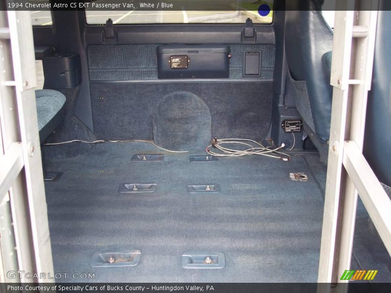 White / Blue 1994 Chevrolet Astro CS EXT Passenger Van