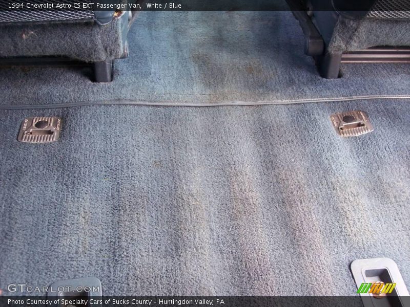 White / Blue 1994 Chevrolet Astro CS EXT Passenger Van